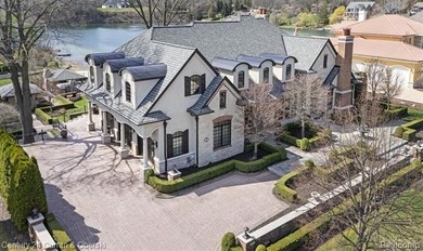 Experience unparalleled luxury at this Bella Vista masterpiece - photo 2