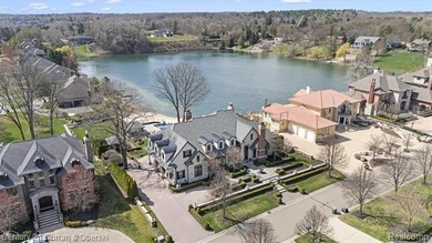 Experience unparalleled luxury at this Bella Vista masterpiece - photo 3