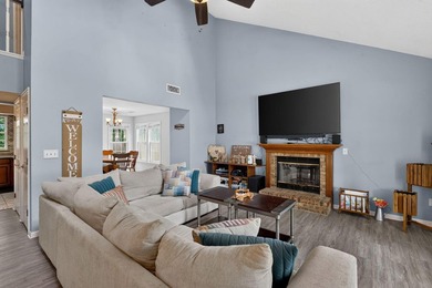 3-bedroom, 2.5-bathroom two-story home in the Windsor Hill - photo 9