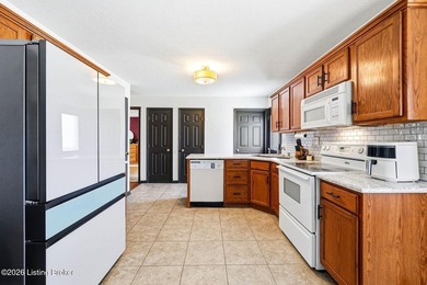 Welcome to this nice 3BR/2BA two-story home featuring 1,515 sq - photo 9