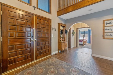 Welcome to 723 W Pine Street, Exeter, CA 93221. If you are - photo 17