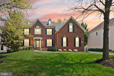 **OPEN HOUSE** Sunday July 12th, 1 pm - 3 pm. A Rare Offering in - photo 1