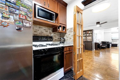 Perfect for pet lovers - no stairs here, just step right outside - photo 10