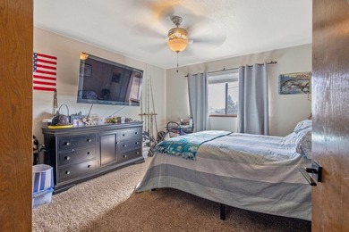 Welcome to 723 W Pine Street, Exeter, CA 93221. If you are - photo 34
