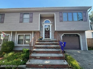 Spacious bi-level in Brick Township. Upstairs you will find a - photo 5