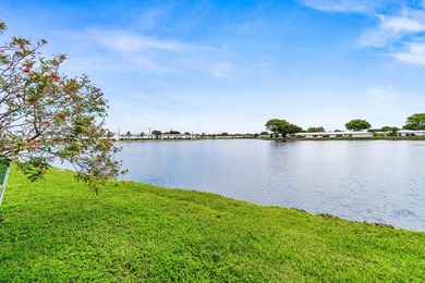 Welcome to your slice of paradise in Palm Beach Leisureville! - photo 2