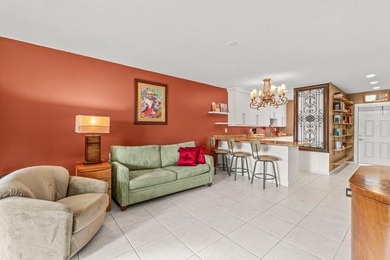 Welcome to your slice of paradise in Palm Beach Leisureville! - photo 4