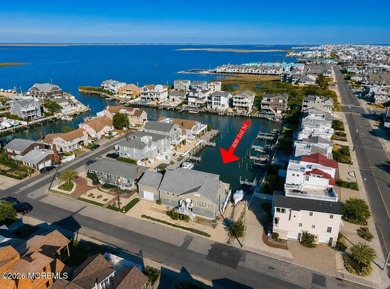Welcome to 409 3rd Street, a truly rare waterfront opportunity - photo 5