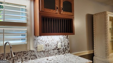 Charming 3 Bedroom raised ranch in the highly sought-after - photo 8