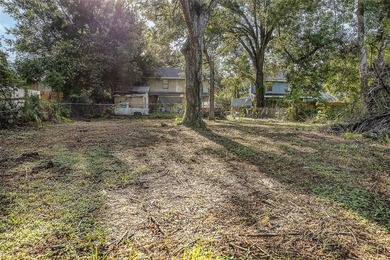 MOTIVATED SELLER! Prime Location! No HOA! This spacious, cleared - photo 8