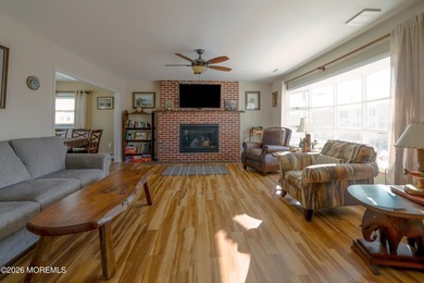 Welcome to 409 3rd Street, a truly rare waterfront opportunity - photo 8