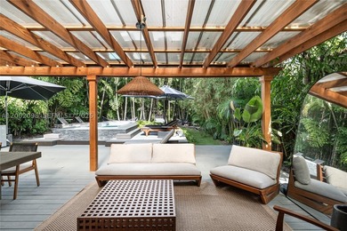 Welcome to this stunning Miami Beach residence where privacy - photo 25