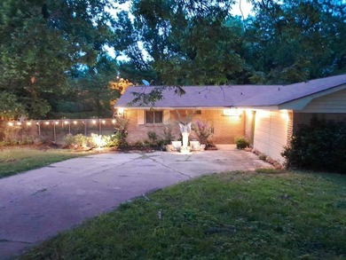 Lake Waco Home For Sale in Woodway Texas