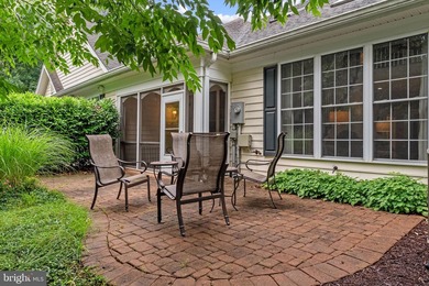 Welcome to this middle unit Villa on a cul de sac, nestled in - photo 50