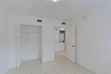 Welcome home where convenience meets comfort in the heart of - photo 9