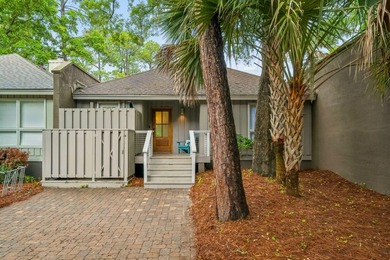 Charming Greenslake Cottage with peaceful lagoon views on Kiawah - photo 1