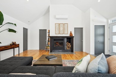 Additional listing photo 4