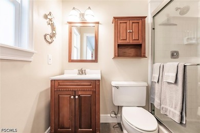 Welcome to Bay Harbor, one of North Fort Myers' best-kept - photo 22