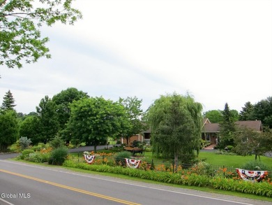 Welcome to this exceptional custom ranch, where quality - photo 4
