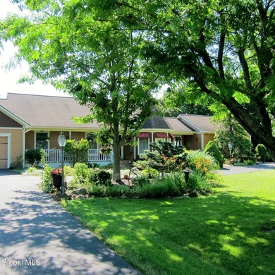 Welcome to this exceptional custom ranch, where quality - photo 6