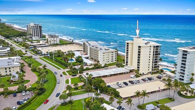 STUNNING 3BR/2BA decorator model with a *beach-house* feel and - photo 31