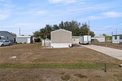 Welcome to easy Florida living in the Pine Acres community of - photo 3