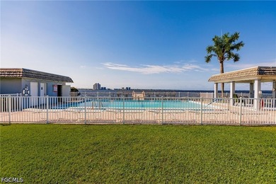 Welcome to Bay Harbor, one of North Fort Myers' best-kept - photo 36