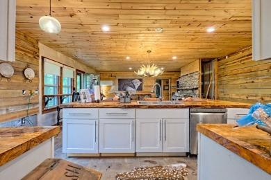 Seller offering $5k for Buyer rate buy-down! Rustic charm meets