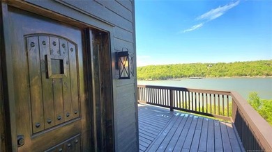 Discover a rare opportunity to own a luxury waterfront retreat - photo 12
