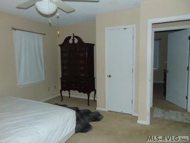Wonderful brick ranch with a water view located in a nice - photo 12