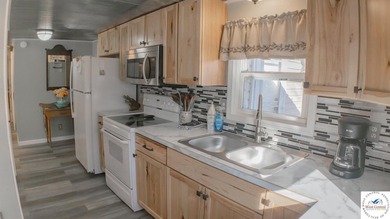 Take a look at this extremely well maintained and fully - photo 12