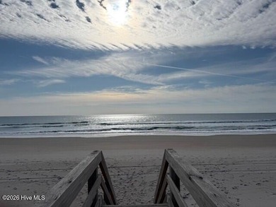 Wow, this 2nd Row Beauty has incredible near 180 degree