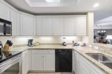 MOTIVATED SELLER! BEST VALUE IN ROYALE PALMS!! Experience luxury - photo 18