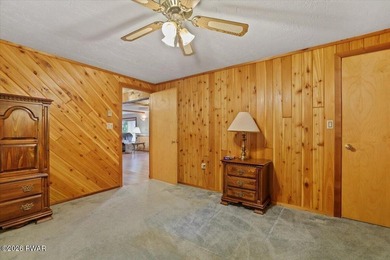 Welcome to this spacious and versatile 5-bedroom, 2-bath home - photo 22