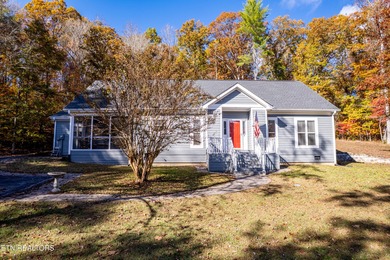 Lake Home For Sale in Harriman, Tennessee