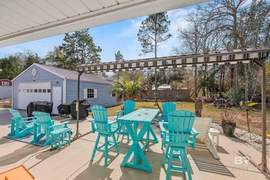 Beautifully remodeled 4BR/3BA home in a quiet Gulf Shores - photo 34