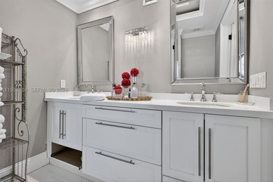 A rare opportunity to own a grand Penthouse residence offering 2 - photo 38