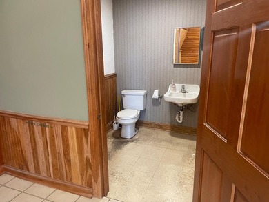 Commercial property for sale. This property has easy access to - photo 10
