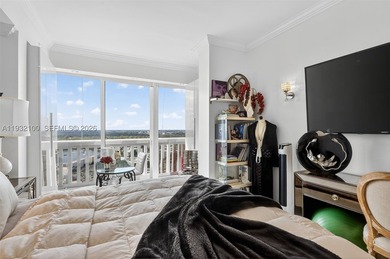 A rare opportunity to own a grand Penthouse residence offering 2 - photo 42