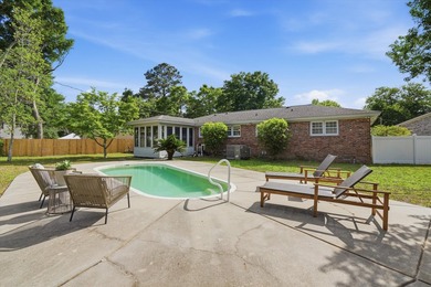 Prime location just 10 minutes to Folly Beach and 10 minutes to - photo 1