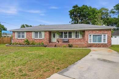 Prime location just 10 minutes to Folly Beach and 10 minutes to - photo 3