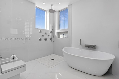 A rare opportunity to own a grand Penthouse residence offering 2 - photo 56