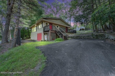 Lake Home For Sale in Greentown, Pennsylvania