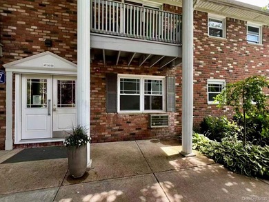 Welcome to 246 Fairharbor Drive, Patchogue! Beautifully - photo 2