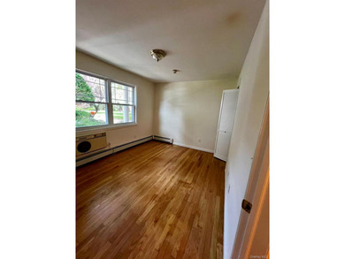 Welcome to 246 Fairharbor Drive, Patchogue! Beautifully - photo 7