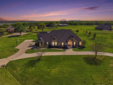 Welcome to Luxury Living in The Peninsula where Elegance - photo 3