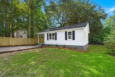 Welcome to 1823 Lisa Street, where thoughtful design, quality - photo 3