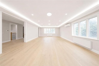 Welcome to this exceptional newly constructed luxury residence - photo 17