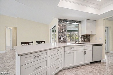 3/2/2 pool home in a quiet neighborhood! Features a new kitchen - photo 2