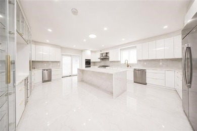 Welcome to this exceptional newly constructed luxury residence - photo 26
